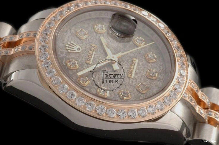 1118 WellDesigned RDJLD0046 – DJ Ladies 769